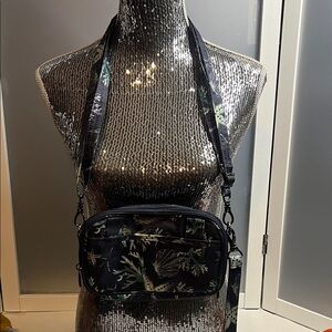 Lug roundabout convertible crossbody wallet bag cordial shells sea blue